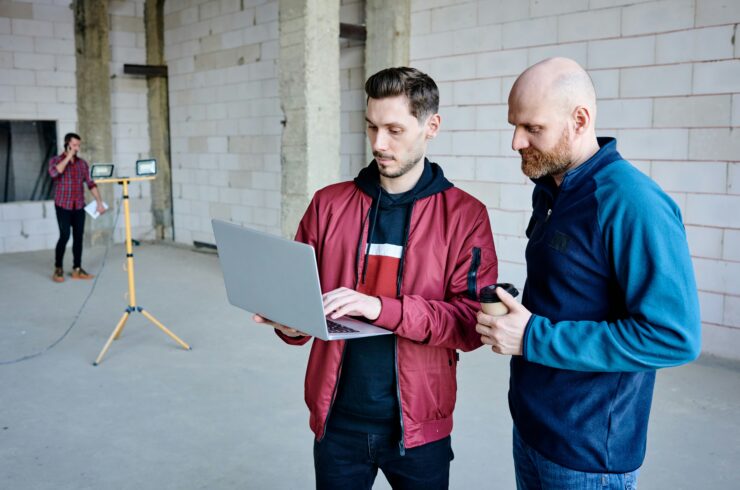 Reduce calls and follow-ups with integrated project chat